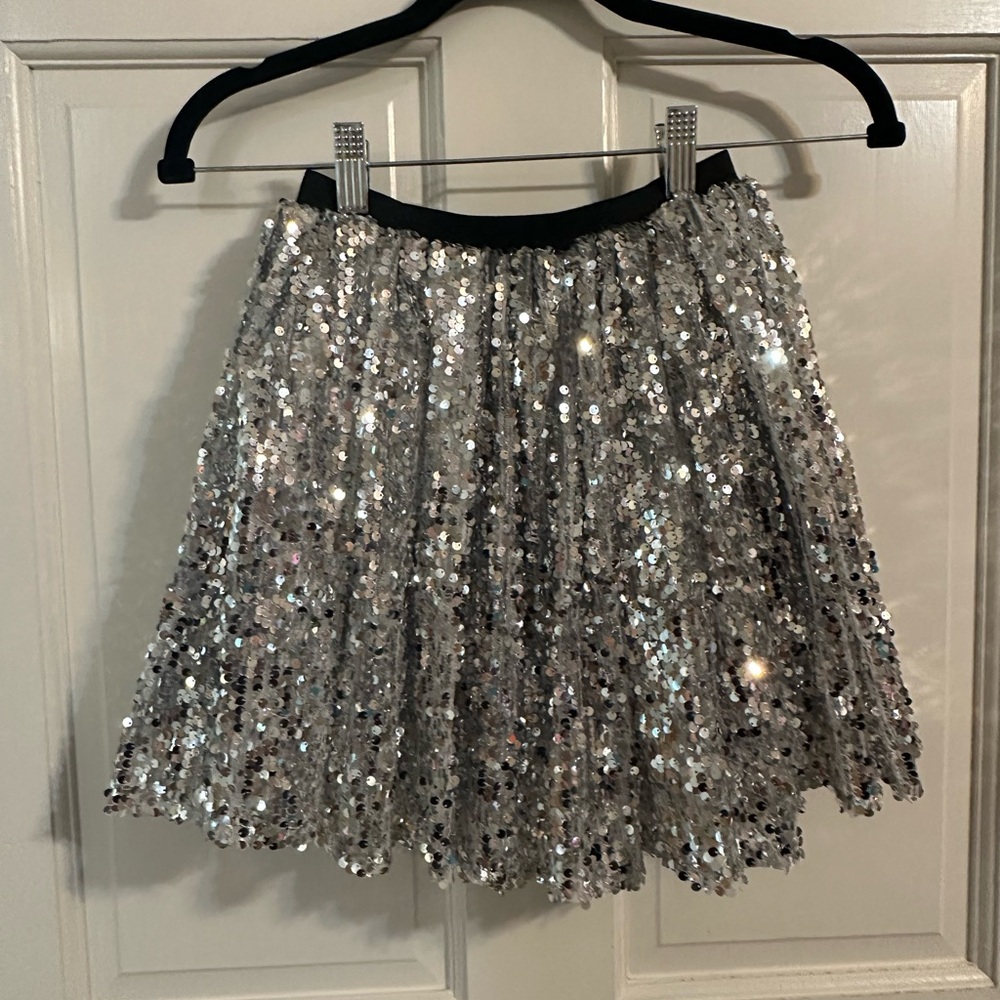 Sparkling Silver Sequin Skirt (YXL) - Picture 4 of 8